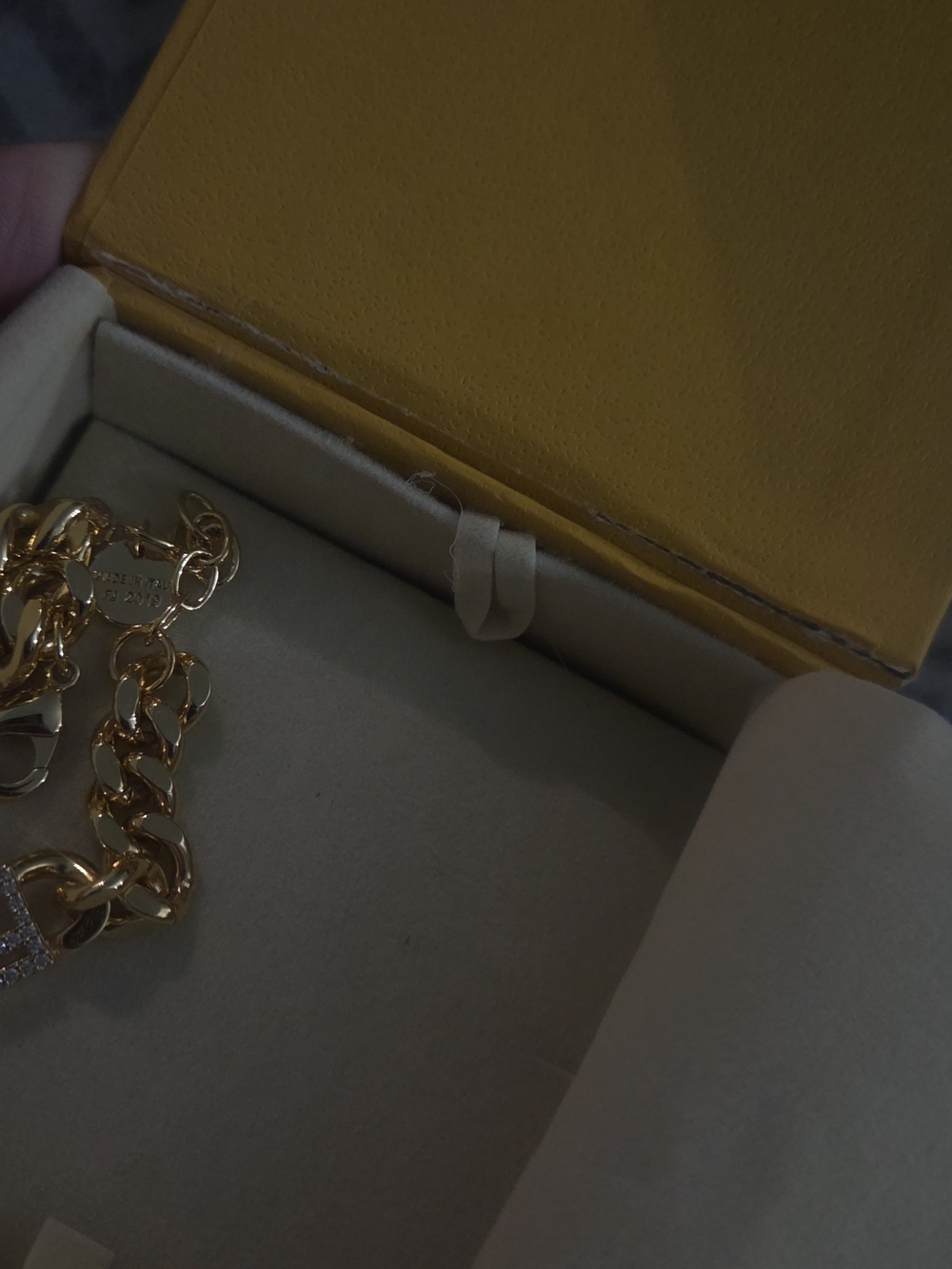 Fendi Roma Yellow Accessory Box - Picture 12 of 12